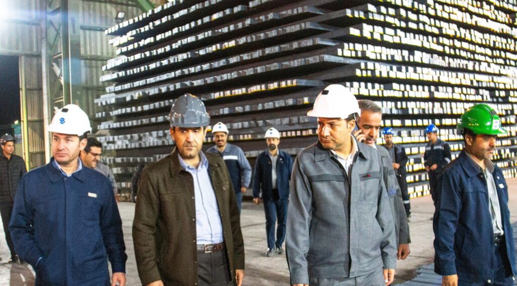 بازدید سرزده دکتر امرایی مدیرعامل محترم گهرزمین از فولاد مشیز بردسیر